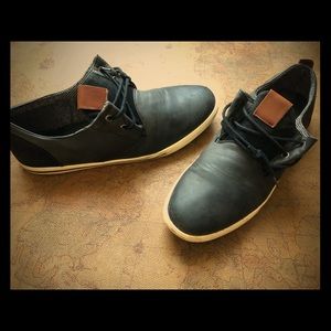 Men’s size 12 lace up loafers